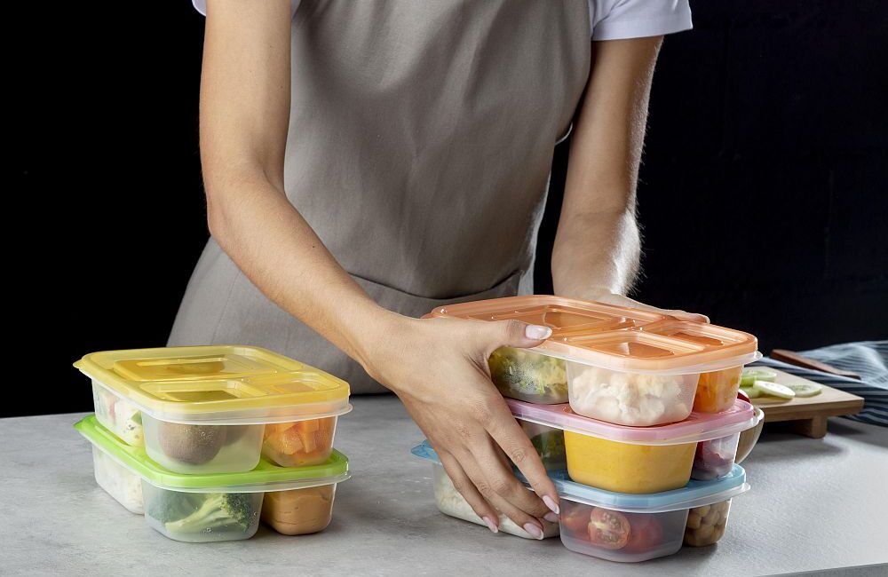 plastic food container